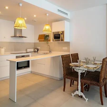 Atico Con Gran Terraza Privada Cerca De La Playa Nerja